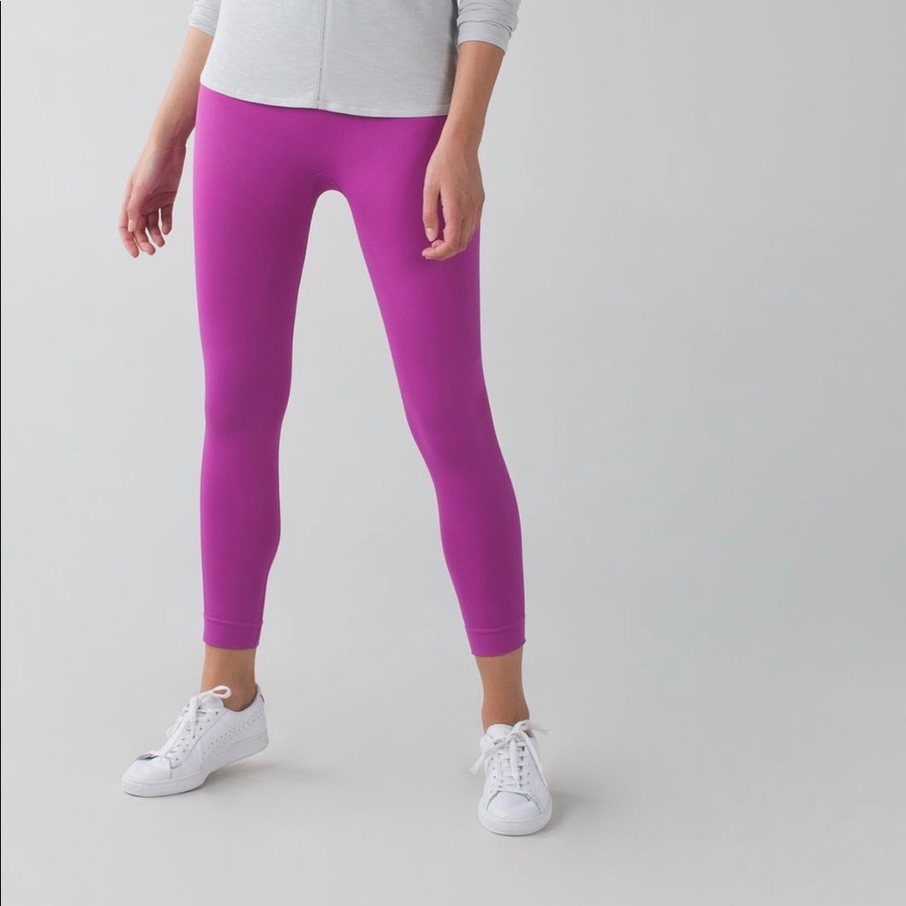 Lululemon Zone In Legging size 6 Ultra Violet